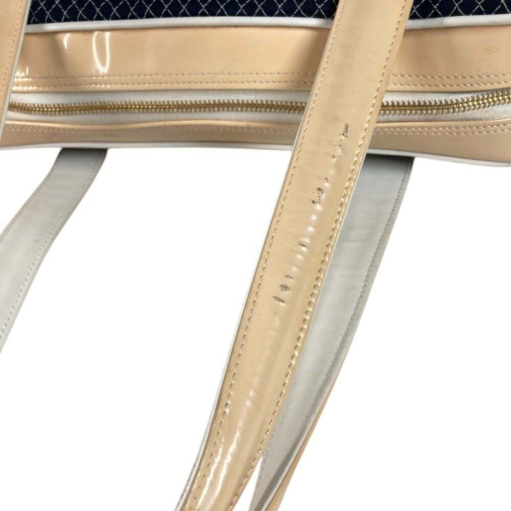 CHANEL White Canvas Shoulder Bag - Picture 9 of 15